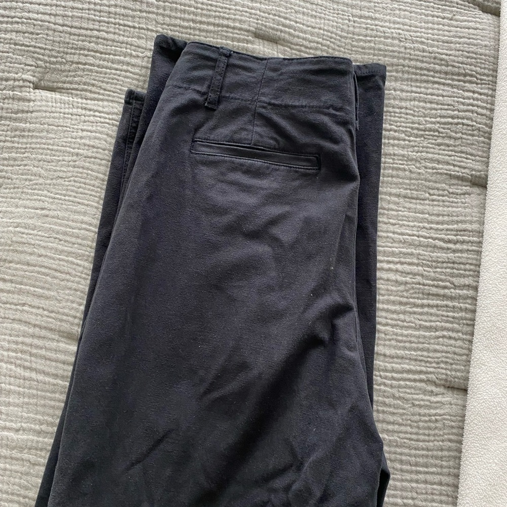 Aritzia Wilfred Ascendant Pant. Black. Size 8, only worn a few times.